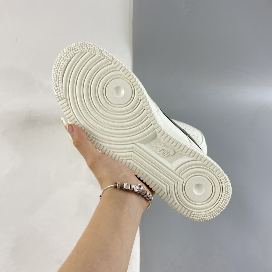 P220  Nike Air Force 1’07 Low 米绿色 空军一号帆布低帮休闲板鞋 DG2296-008