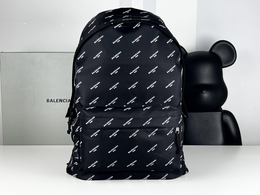 🔥 Balenciaga ♠ ❤️ 🔥 🤫 💪🏿 👍 🙂 ✨ YKK 🏄🏻 💼 36- 49- 13 🔍401 Balenciaga