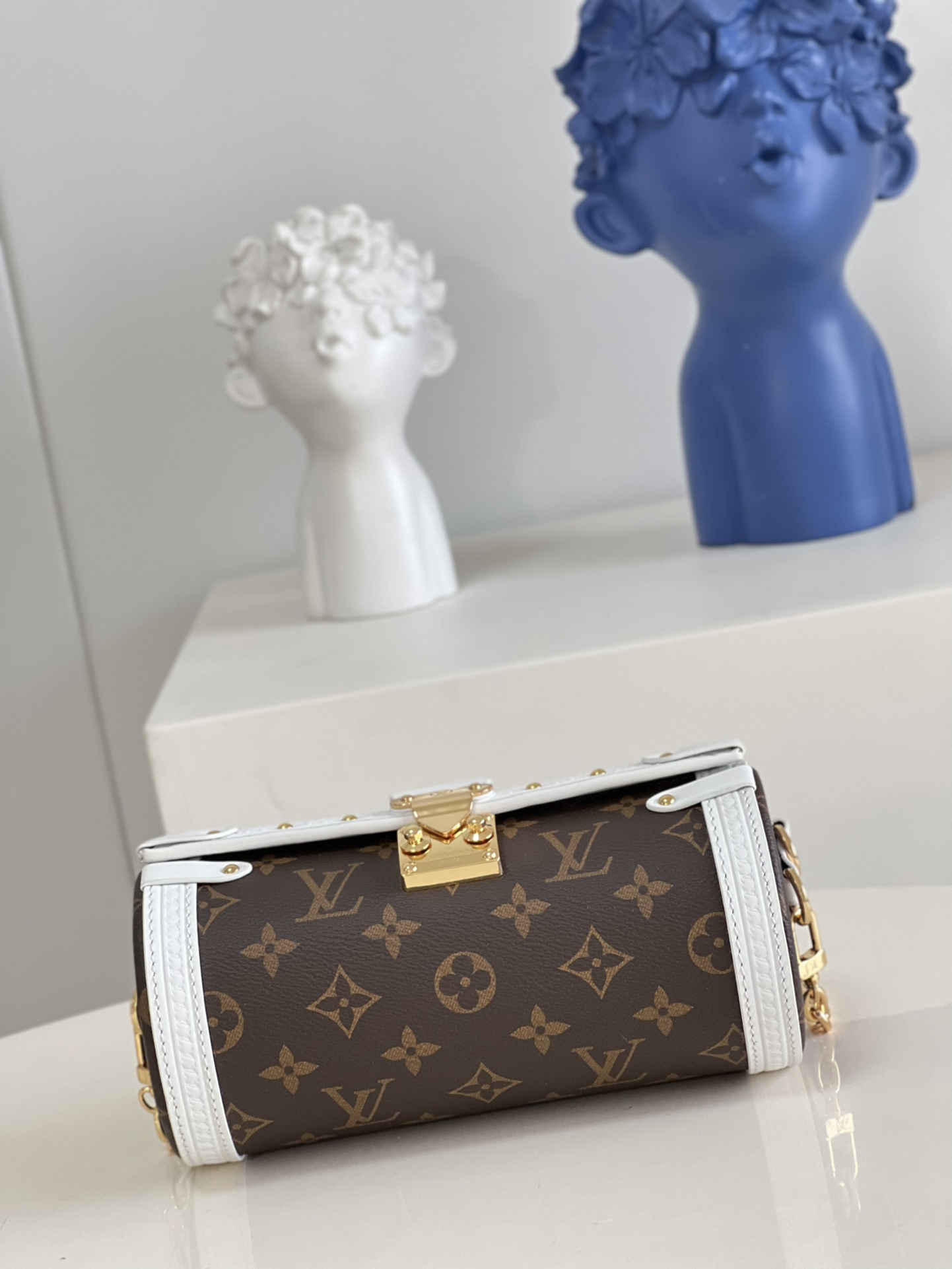Louis Vuitton Papillon Trunk Bag: Monogram Canvas, Compact & Chic 4 i1654936682 1338 2