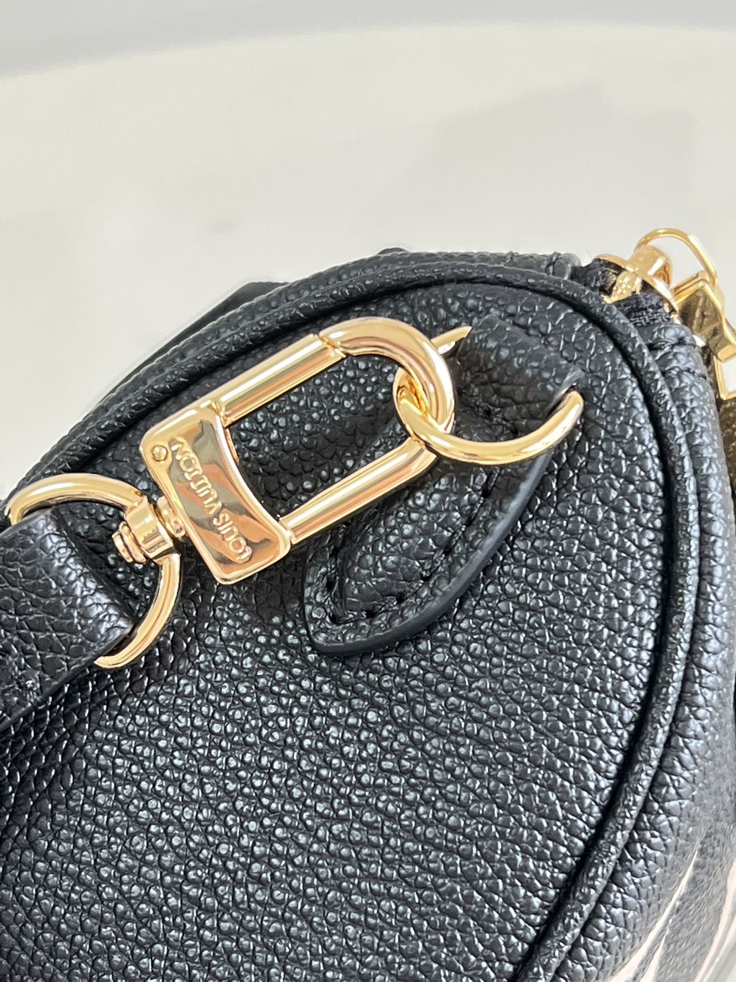 Louis Vuitton Nano Speedy: Mini Black Leather Satchel with Adjustable Strap 8 i1654937139 1940 6