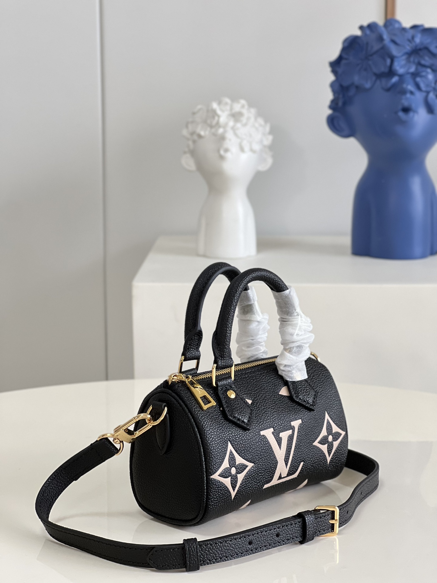 Louis Vuitton Nano Speedy: Mini Black Leather Satchel with Adjustable Strap 7 i1654937139 9912 5
