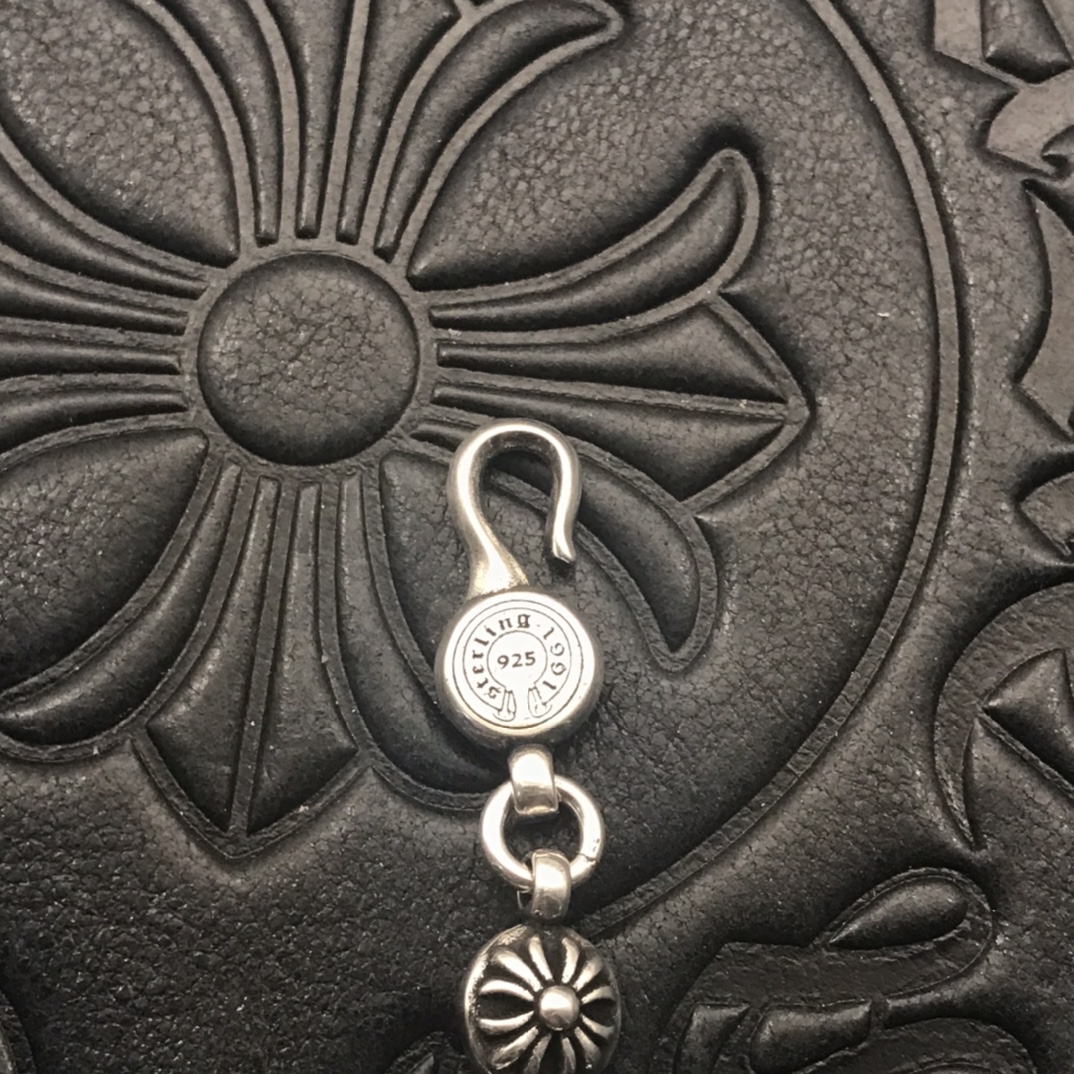 Chrome Hearts 高版本克罗心十字花球手链， 马蹄扣，细节到位，刻字清晰，尺寸17至23可选