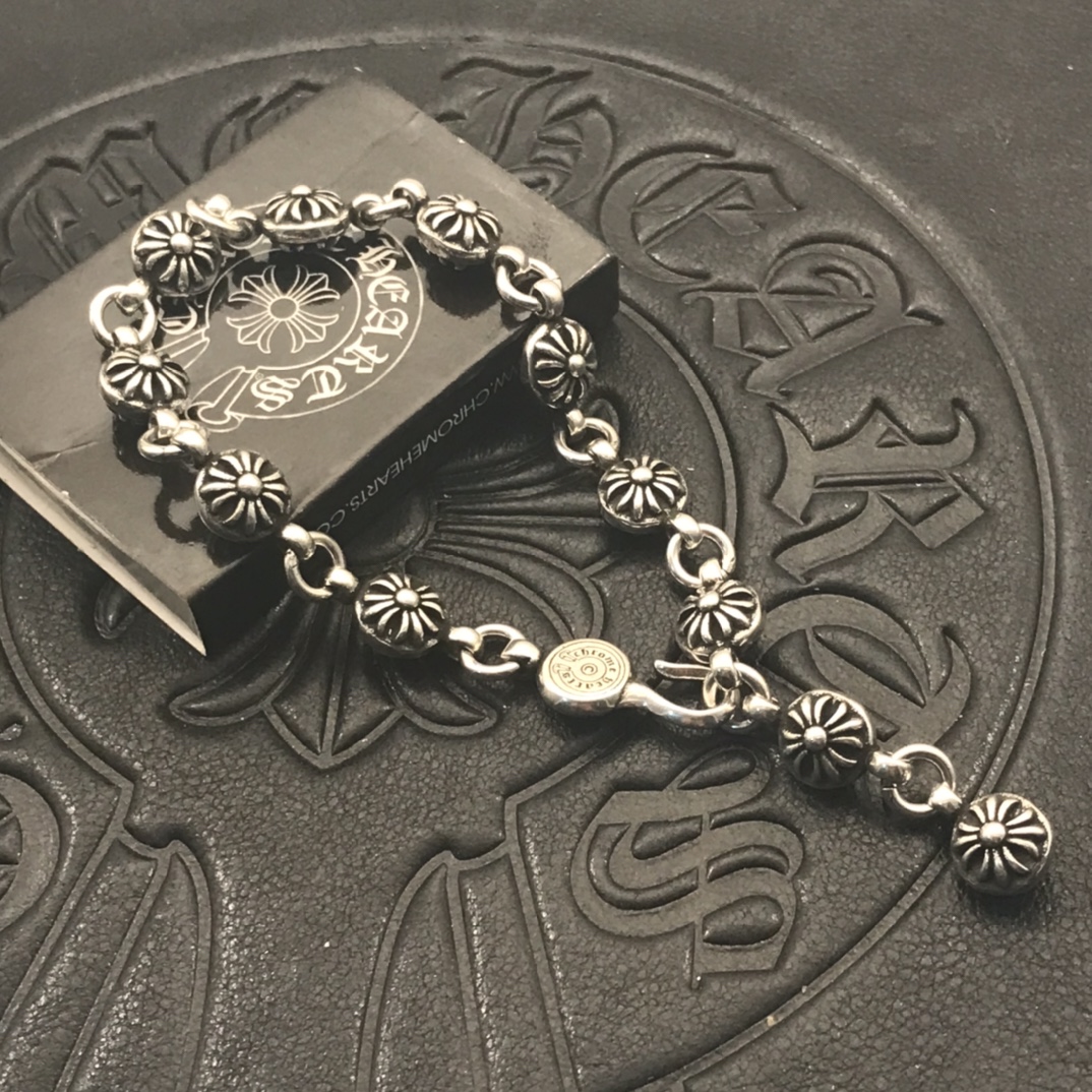 Chrome Hearts 高版本克罗心十字花球手链， 马蹄扣，细节到位，刻字清晰，尺寸17至23可选