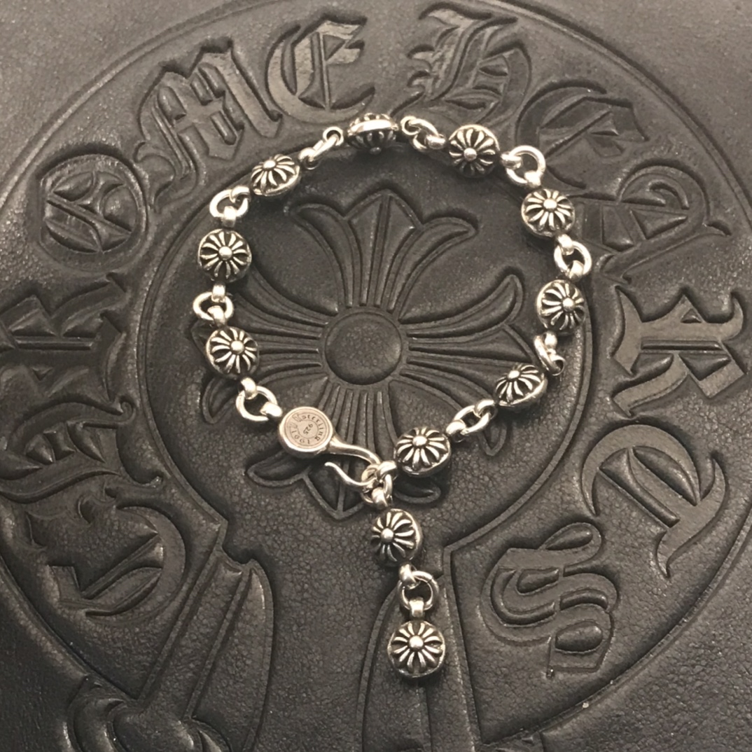 Chrome Hearts 高版本克罗心十字花球手链， 马蹄扣，细节到位，刻字清晰，尺寸17至23可选