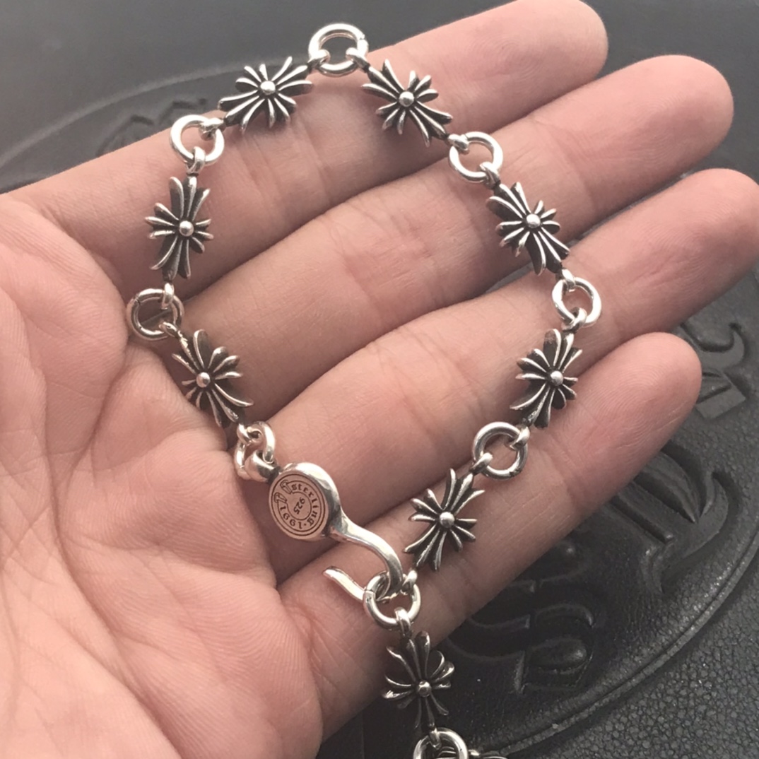 Chrome Hearts 高版本克罗心长十字花手链， 马蹄扣，细节到位，刻字清晰，尺寸17至23可选