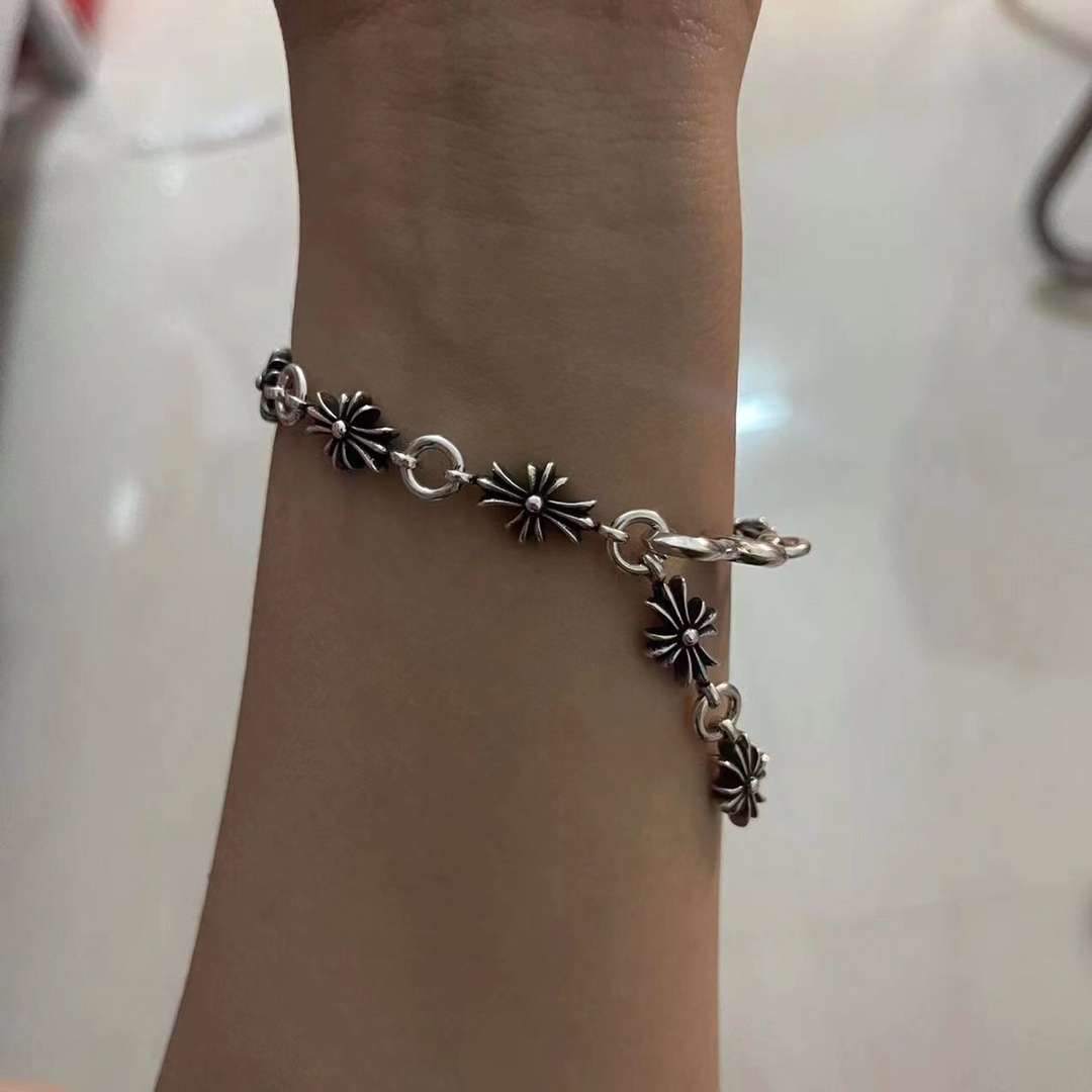 Chrome Hearts 高版本克罗心长十字花手链， 马蹄扣，细节到位，刻字清晰，尺寸17至23可选