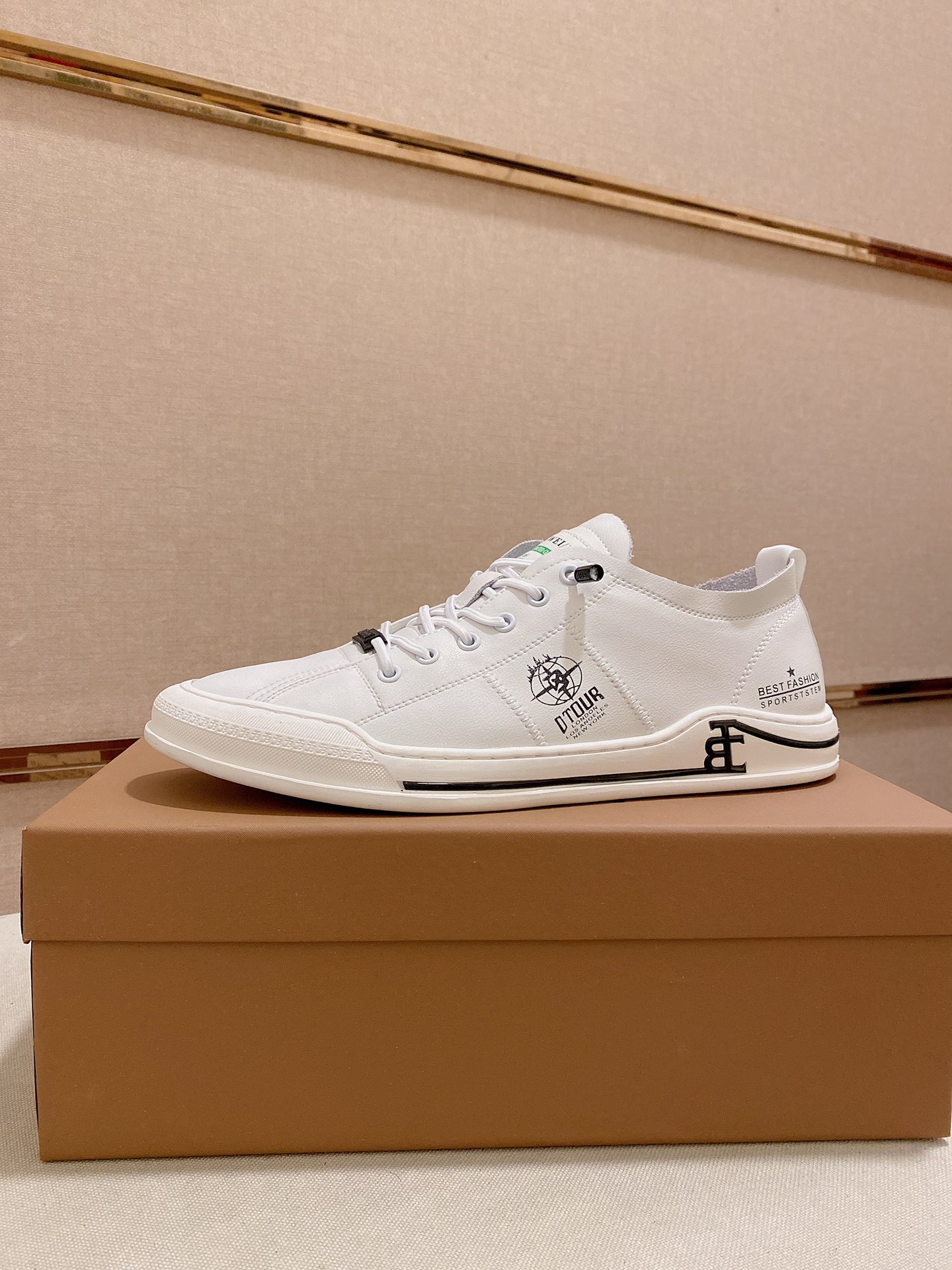 I0  专柜同步 Burberry  巴宝莉  顶级代购🔍🔍同步发售正