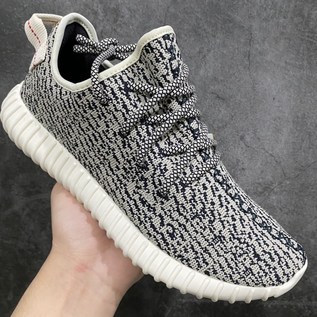 图片[3]-巴斯夫版本Yeezy350V1 Turle Dove AQ4832-2022版 情怀之作 巴斯夫版本出货‼️ 龙眼虎纹终极更新一致原版 原厂大颗粒巴斯夫底 百分百一致发售原鞋，包括提拉、鞋头弧度 中线定针全部还原公司 区别市面其他版本 懂货的朋友直接看鞋型就懂 翻水经典 直接一步到位‼ 尺码：36 36.5 37 38 38.5 39 40 40.5 41.5 42 42.5 43 44 44.5 45 46 47 48-选品中心
