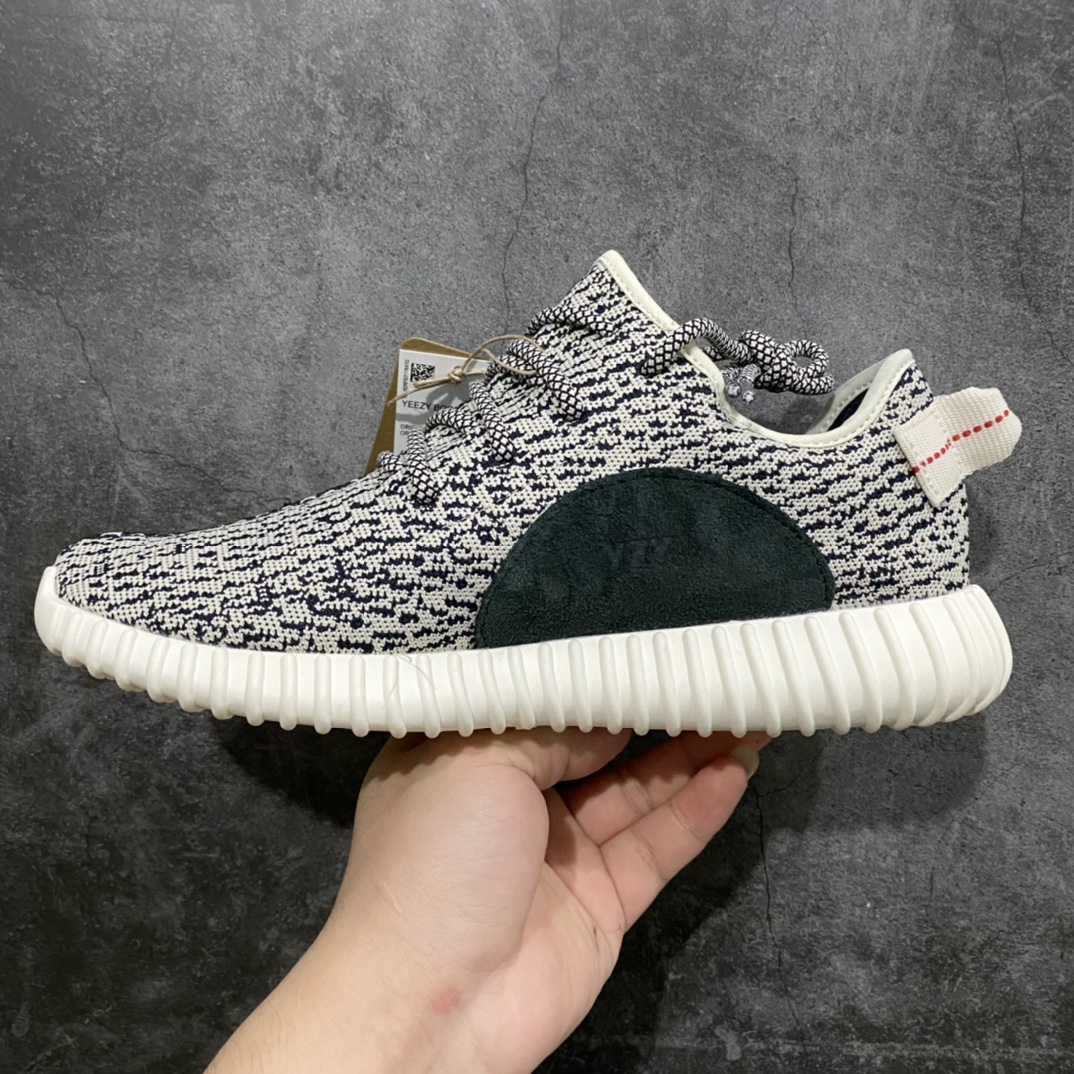 图片[2]-巴斯夫版本Yeezy350V1 Turle Dove AQ4832-2022版 情怀之作 巴斯夫版本出货‼️ 龙眼虎纹终极更新一致原版 原厂大颗粒巴斯夫底 百分百一致发售原鞋，包括提拉、鞋头弧度 中线定针全部还原公司 区别市面其他版本 懂货的朋友直接看鞋型就懂 翻水经典 直接一步到位‼ 尺码：36 36.5 37 38 38.5 39 40 40.5 41.5 42 42.5 43 44 44.5 45 46 47 48-选品中心