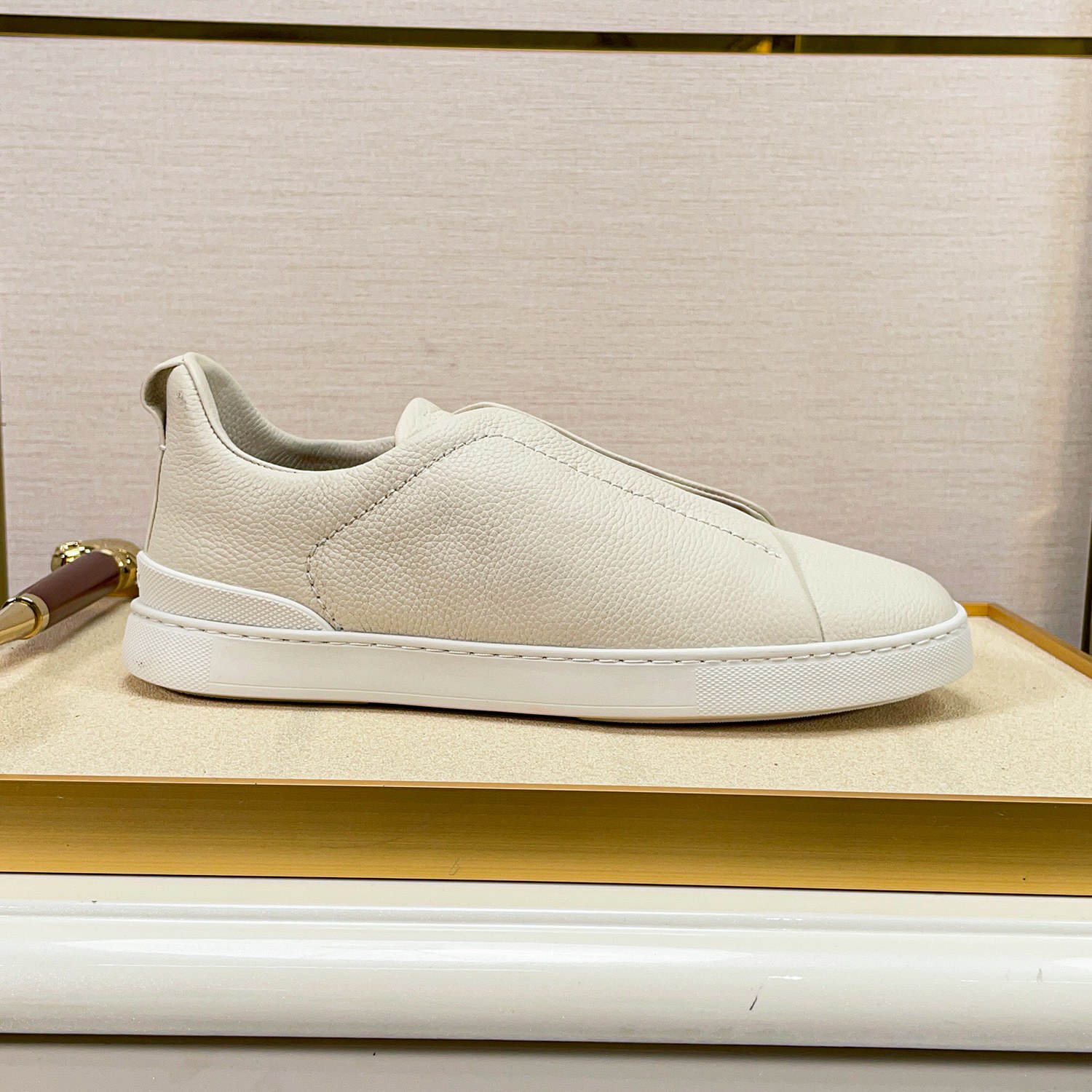 NO:270823,Ermenegildo Zegn* ZEGNA XXX Series 14MILMIL14 Wool TRIPLE STITCH Sneakers This stylish and sustainable Triple Stitch sports shoes flexibly use recycled materials, details: 14milmil14 Wool fabric, neckline plus double-sided high-elastic foam reverse calfskin lining, shoe body microfiber lining. Car midsole cover method. Easy to wear and take off the foot cross elastic band and 3D 