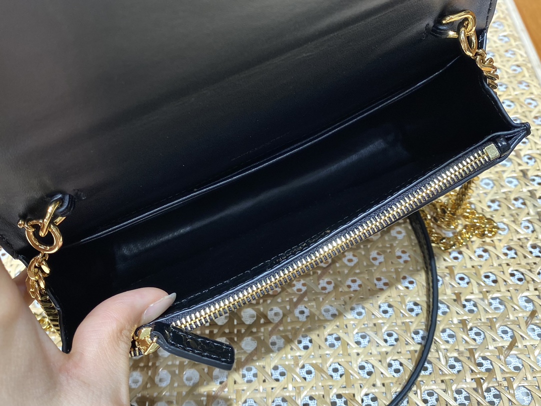 YSL KATE 19CM 流苏链条包 452159鳄鱼纹/黑色金扣