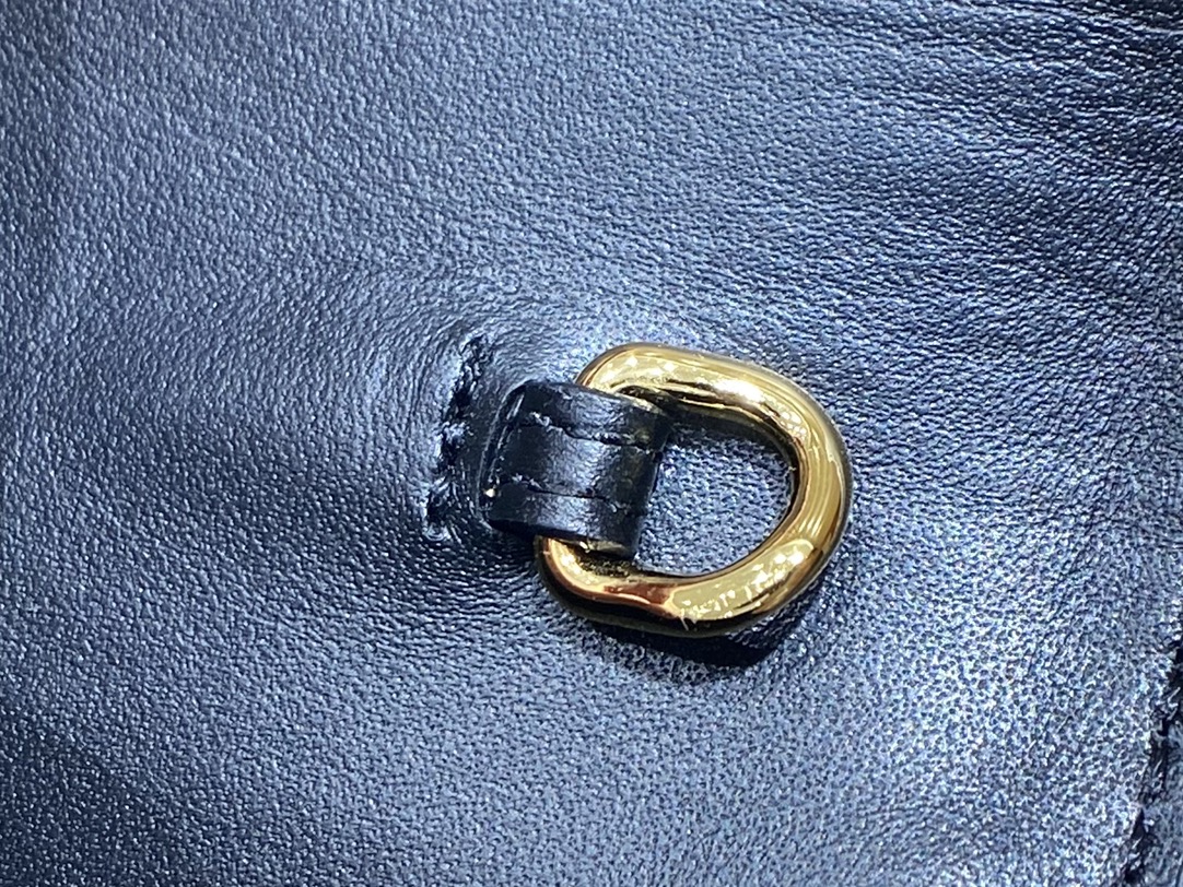 YSL KATE 19CM 流苏链条包 452159鳄鱼纹/黑色金扣