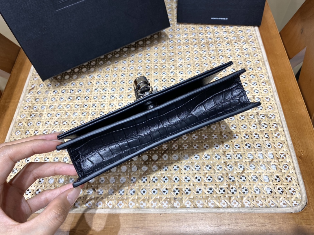 YSL KATE 19CM 流苏链条包 452159鳄鱼纹/黑色银扣