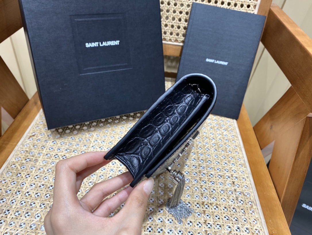 YSL KATE 19CM 流苏链条包 452159鳄鱼纹/黑色银扣