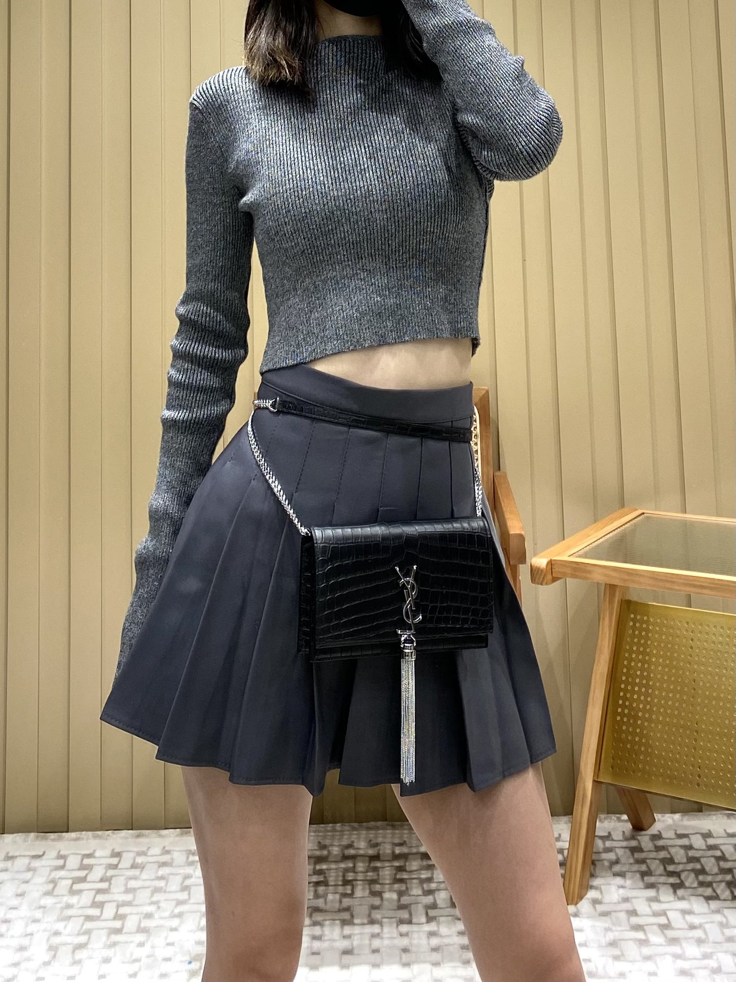 YSL KATE 19CM 流苏链条包 452159鳄鱼纹/黑色银扣