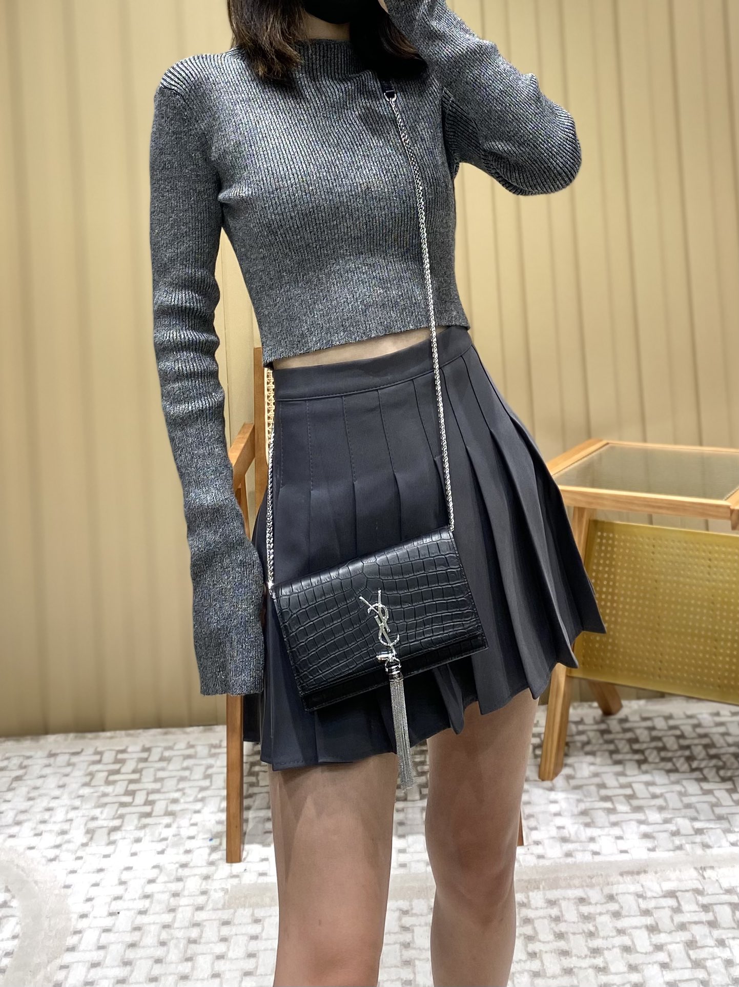 YSL KATE 19CM 流苏链条包 452159鳄鱼纹/黑色银扣
