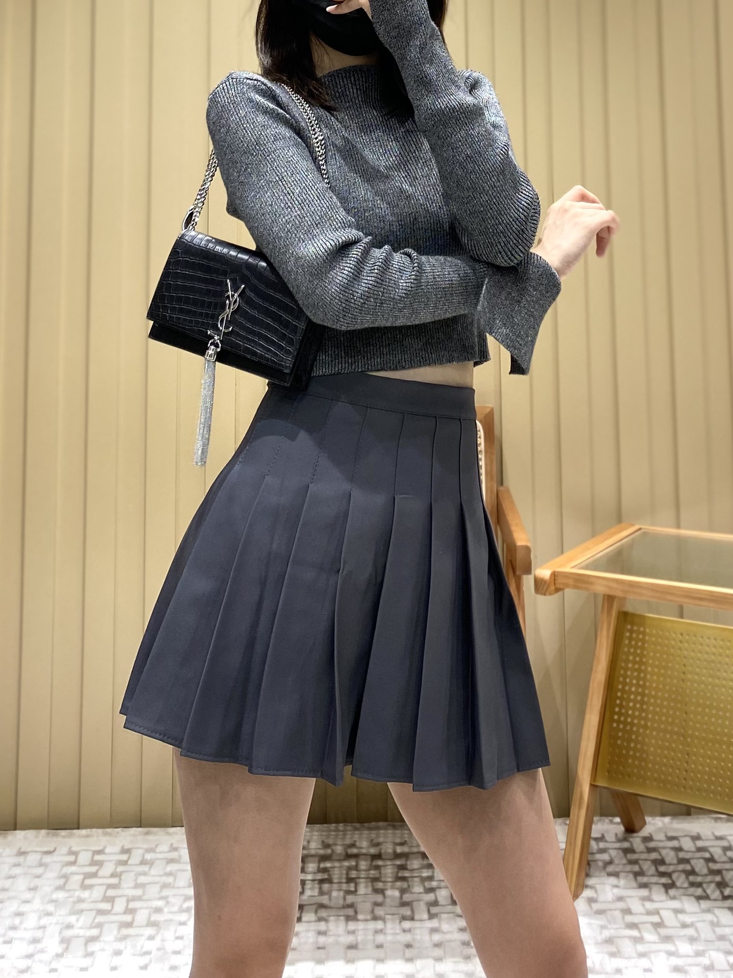 YSL KATE 19CM 流苏链条包 452159鳄鱼纹/黑色银扣