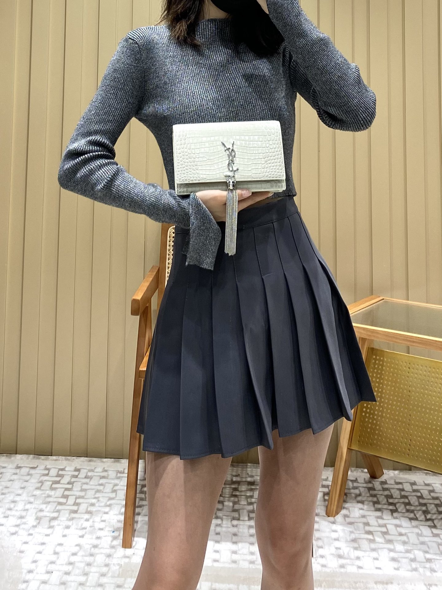 YSL KATE 19CM 流苏链条包 452159鳄鱼纹/白色银扣