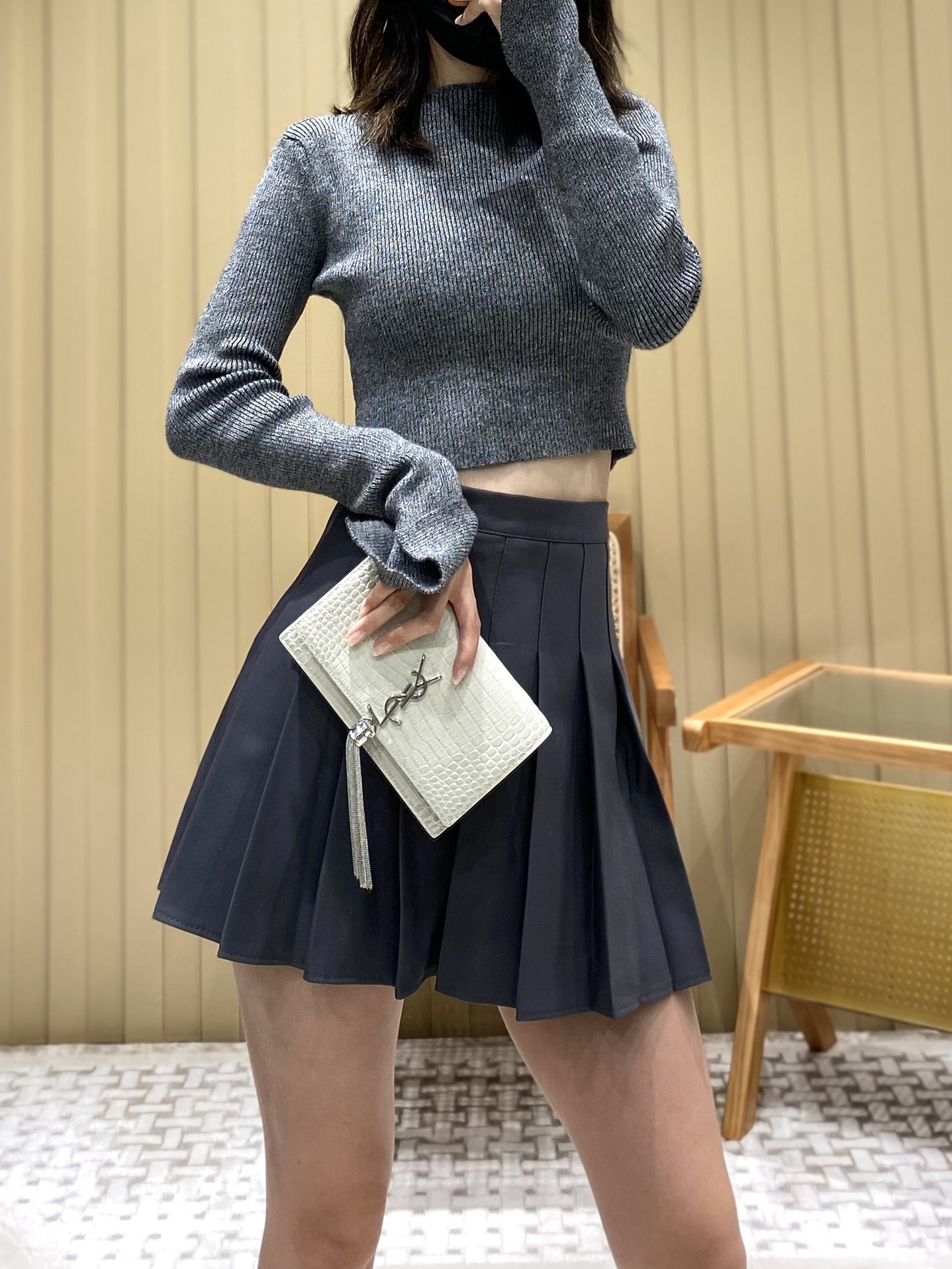 YSL KATE 19CM 流苏链条包 452159鳄鱼纹/白色银扣
