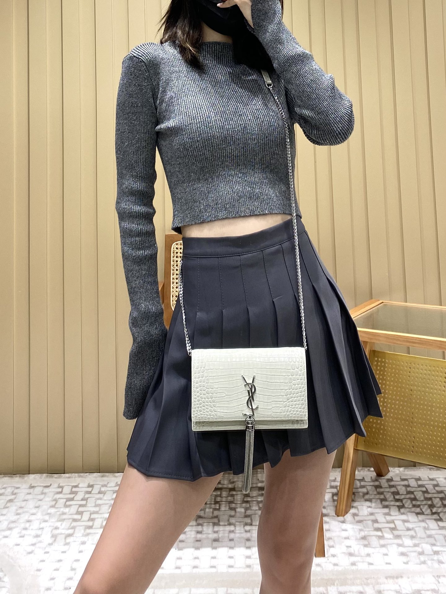 YSL KATE 19CM 流苏链条包 452159鳄鱼纹/白色银扣