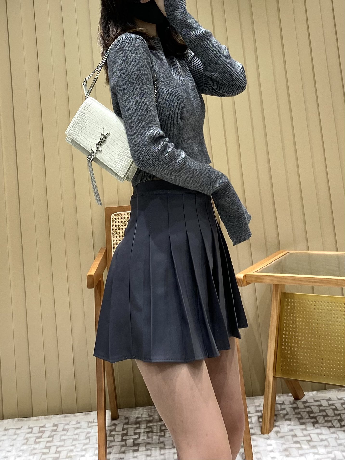 YSL KATE 19CM 流苏链条包 452159鳄鱼纹/白色银扣
