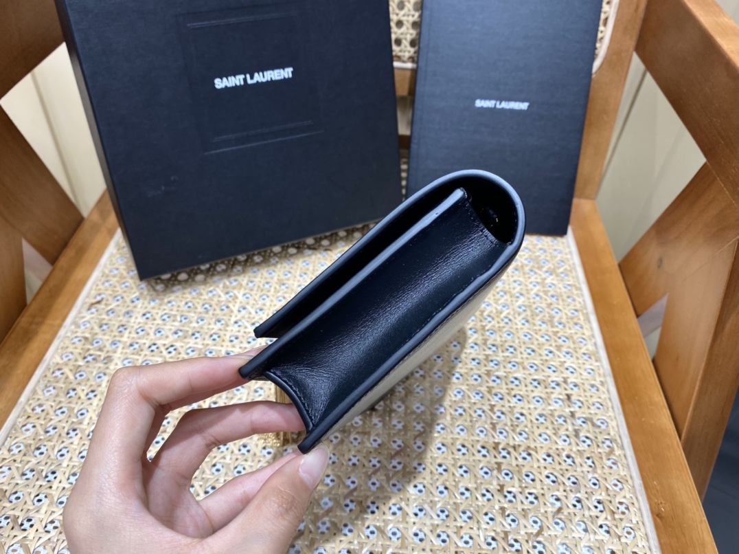 YSL KATE 19CM 流苏链条包 452159平纹/黑色金扣