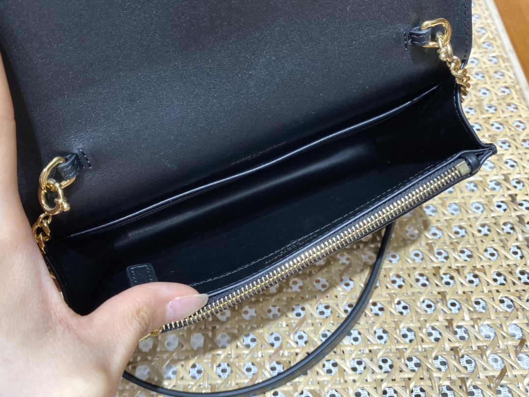 YSL KATE 19CM 流苏链条包 452159平纹/黑色金扣