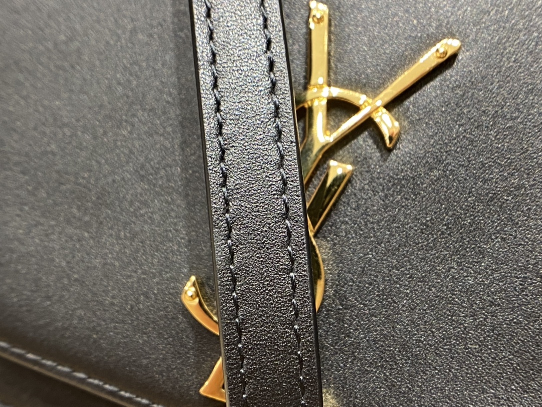 YSL KATE 19CM 流苏链条包 452159平纹/黑色金扣