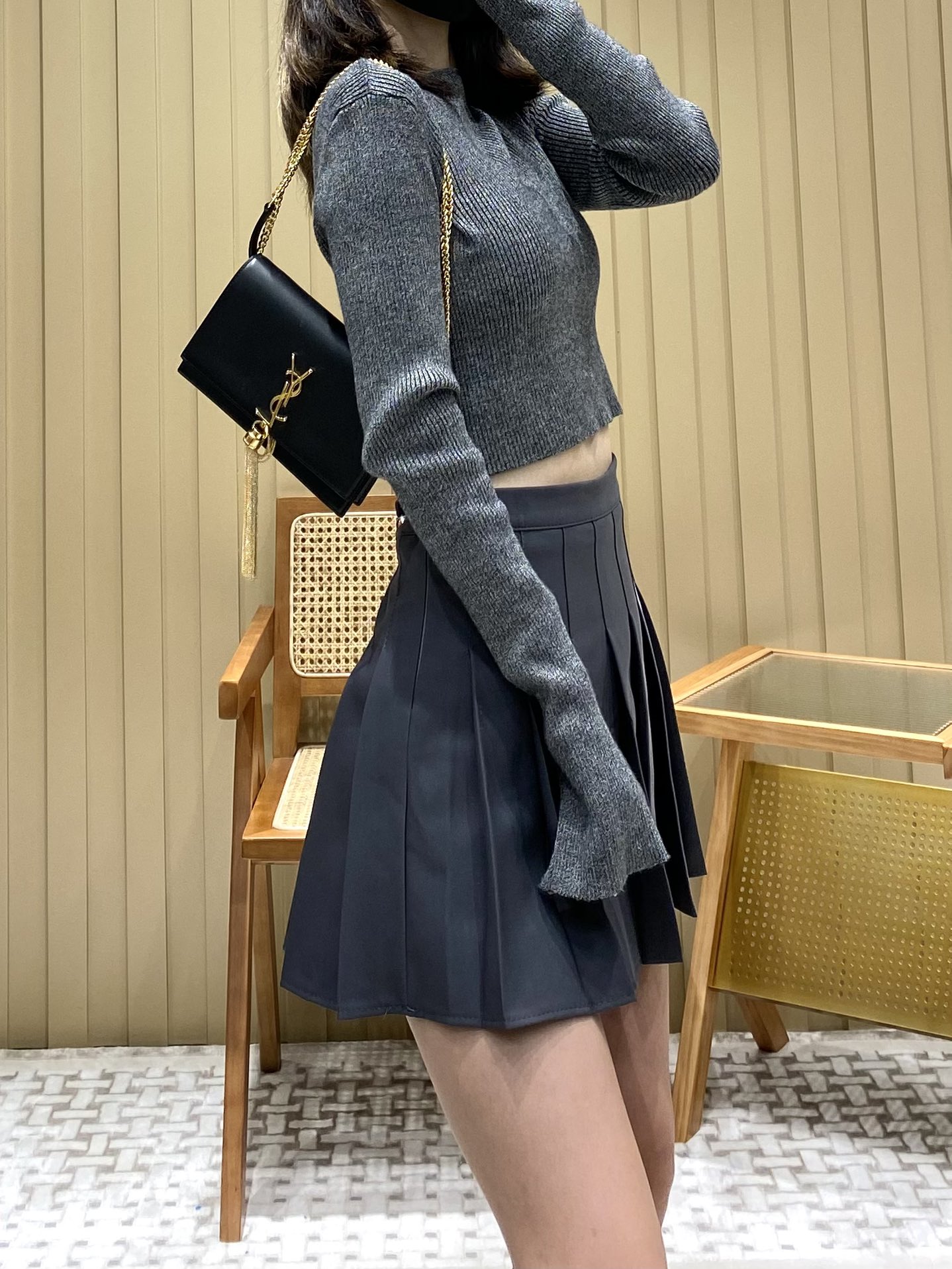 YSL KATE 19CM 流苏链条包 452159平纹/黑色金扣
