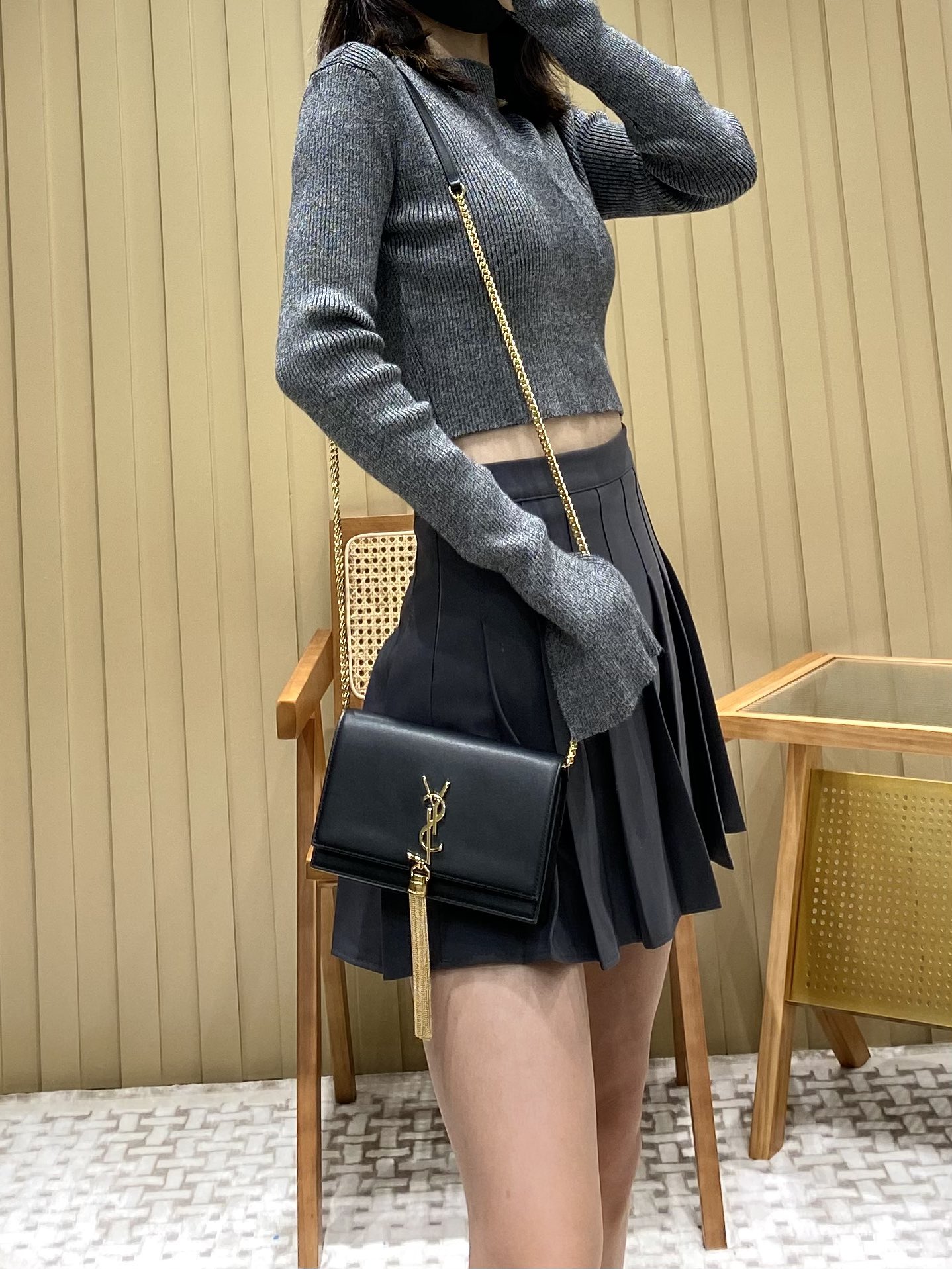 YSL KATE 19CM 流苏链条包 452159平纹/黑色金扣