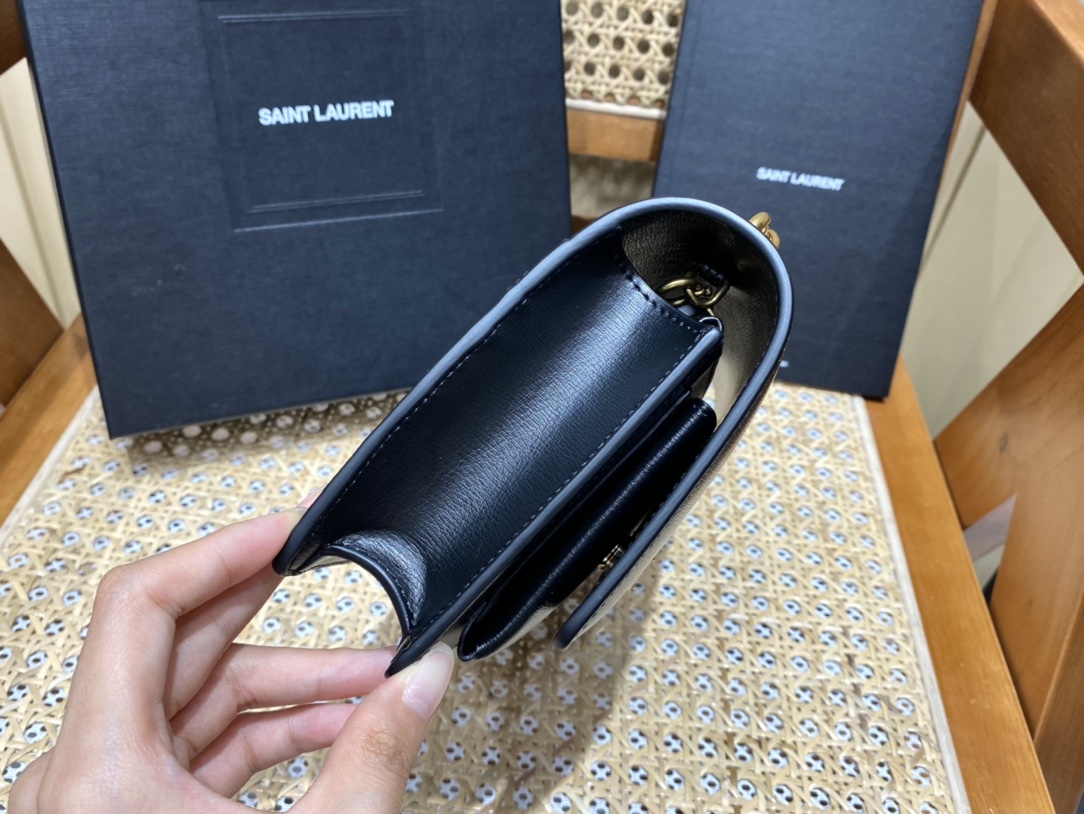 YSL ๐บ๐๐๐๐๐ ๐พ๐๐ 19CM ็็ญพ็บนๆฅ่ฝๅ
533026้ป่ฒ/้ๆฃ