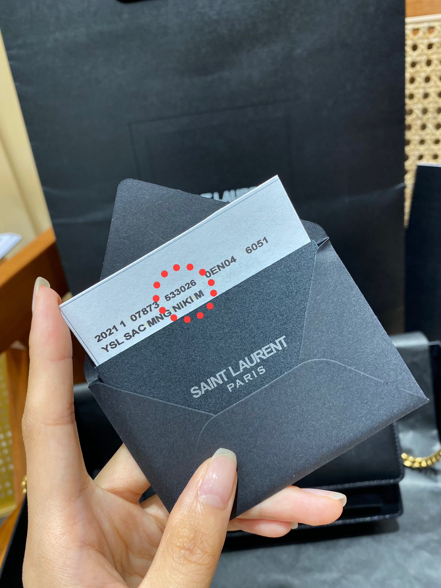 YSL ๐บ๐๐๐๐๐ ๐พ๐๐ 19CM ็็ญพ็บนๆฅ่ฝๅ
533026้ป่ฒ/้ๆฃ