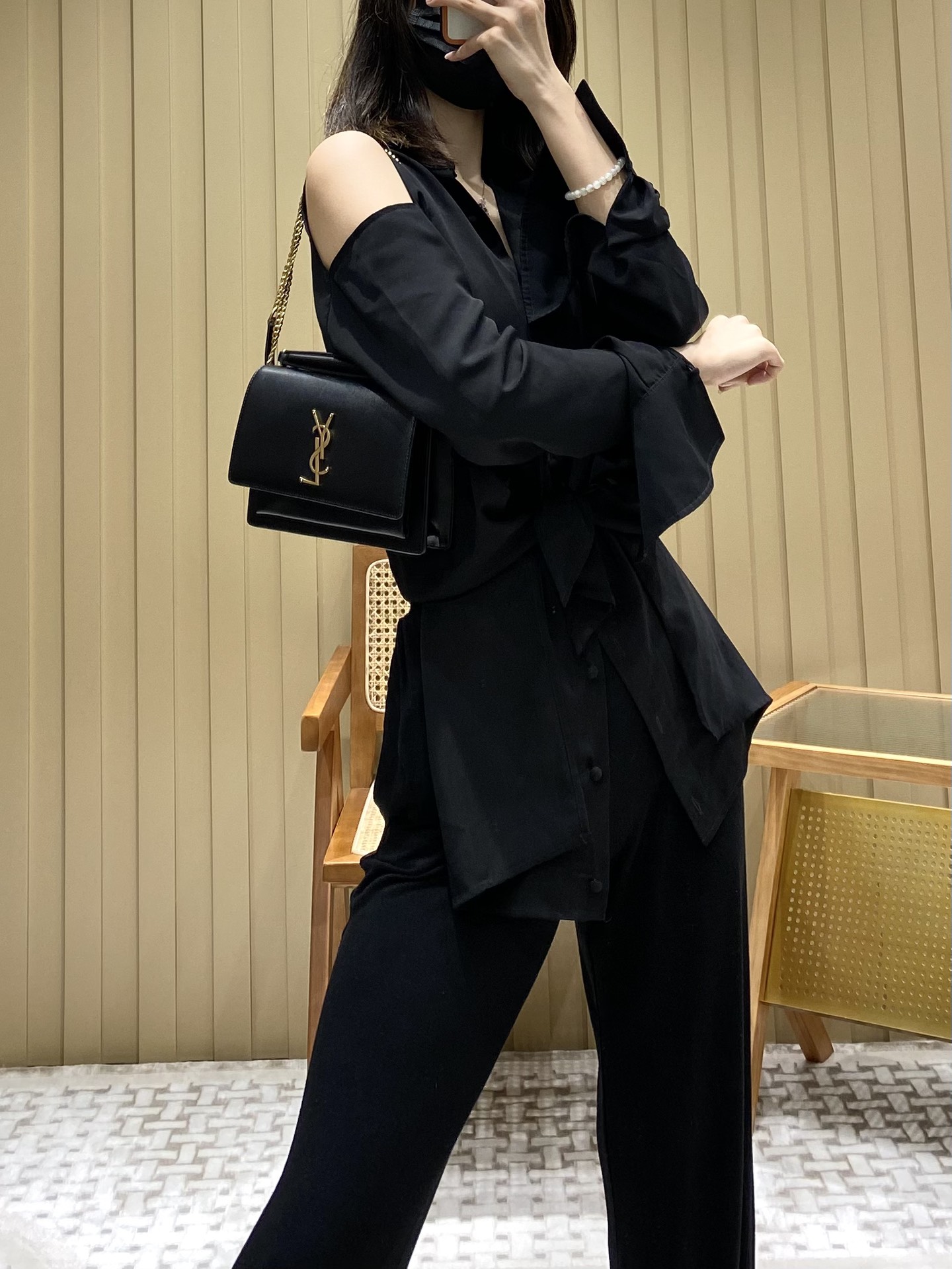 YSL ๐บ๐๐๐๐๐ ๐พ๐๐ 19CM ็็ญพ็บนๆฅ่ฝๅ
533026้ป่ฒ/้ๆฃ
