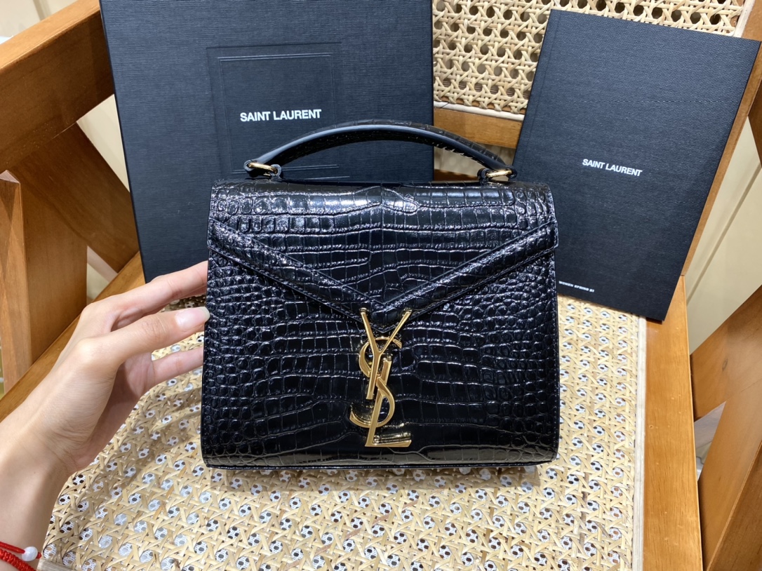 YSL 𝐂𝐚𝐬𝐬𝐚𝐧𝐝𝐫𝐚 Mini 20CM 鳄鱼纹手拎包 602716黑色/金扣