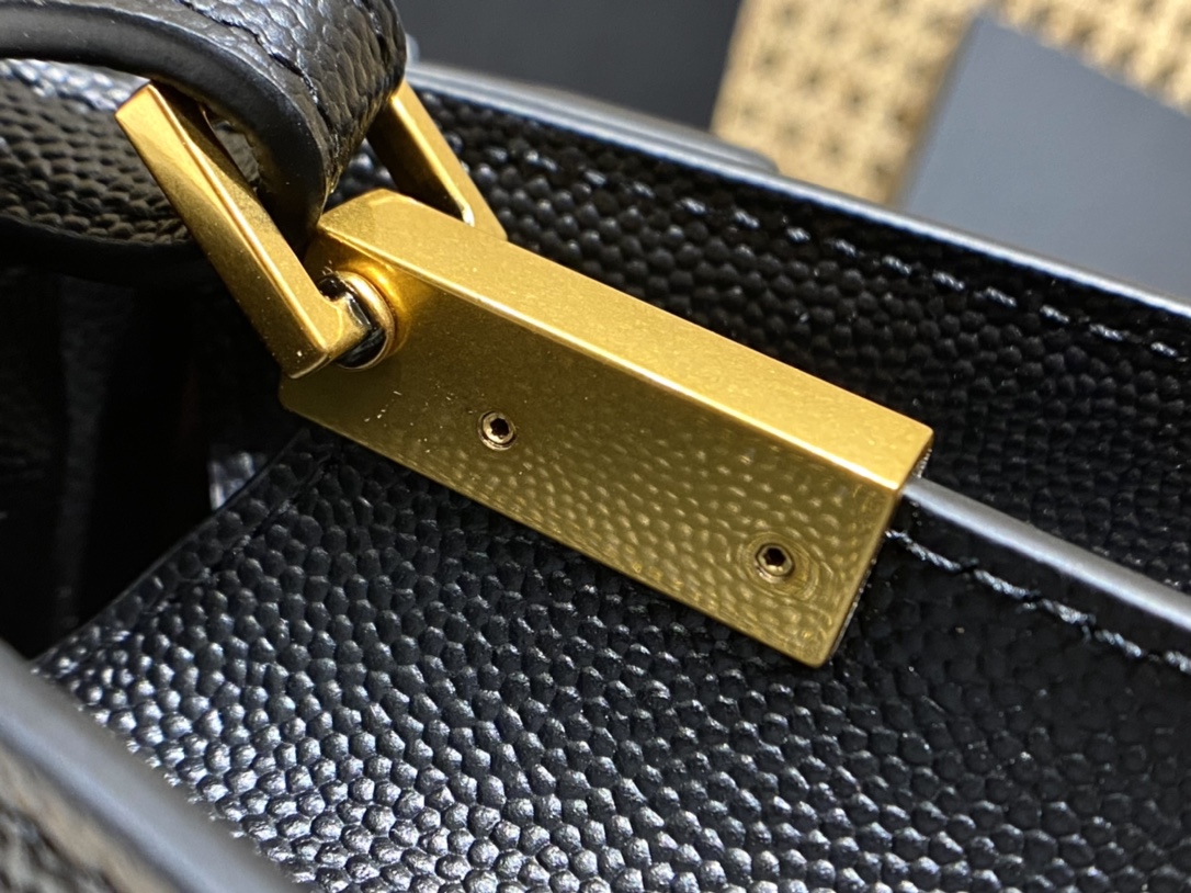 YSL 𝐂𝐚𝐬𝐬𝐚𝐧𝐝𝐫𝐚 Mini 20CM 鱼子酱纹手拎包 602716黑色/金扣