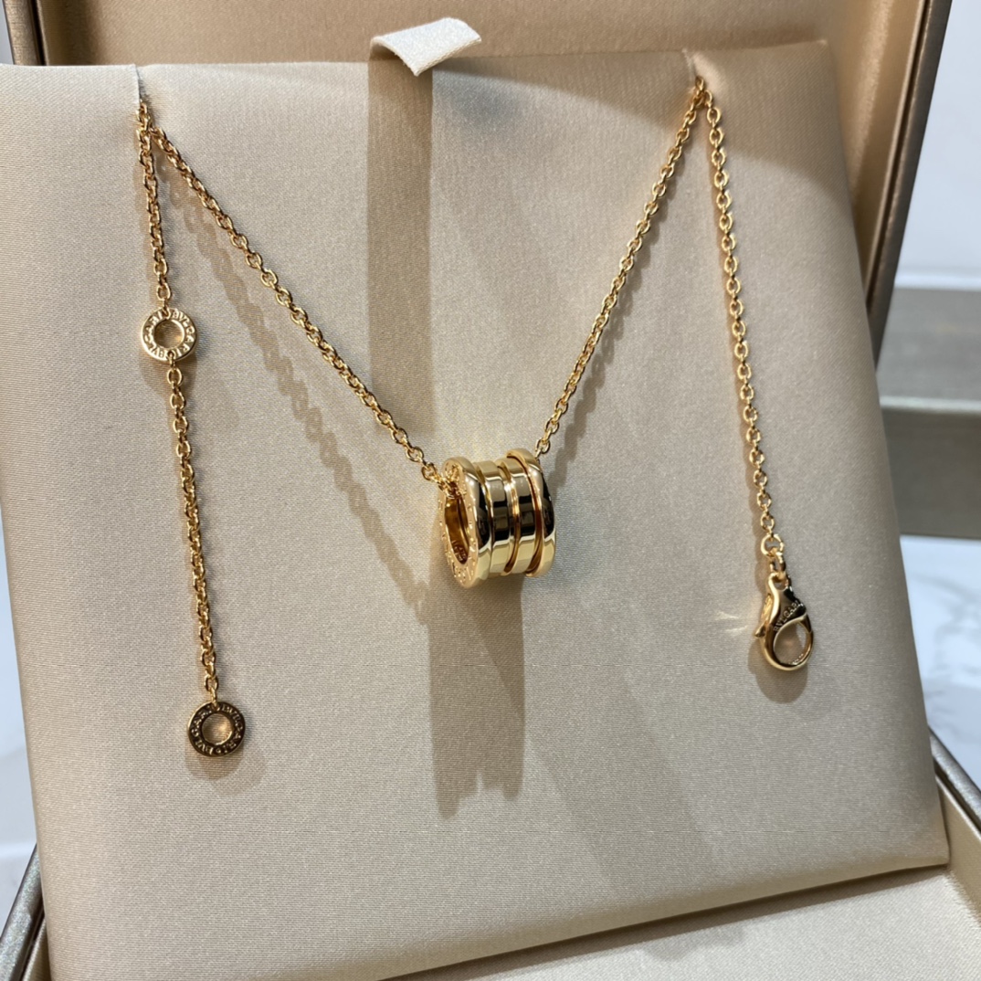 Bvlgari necklace