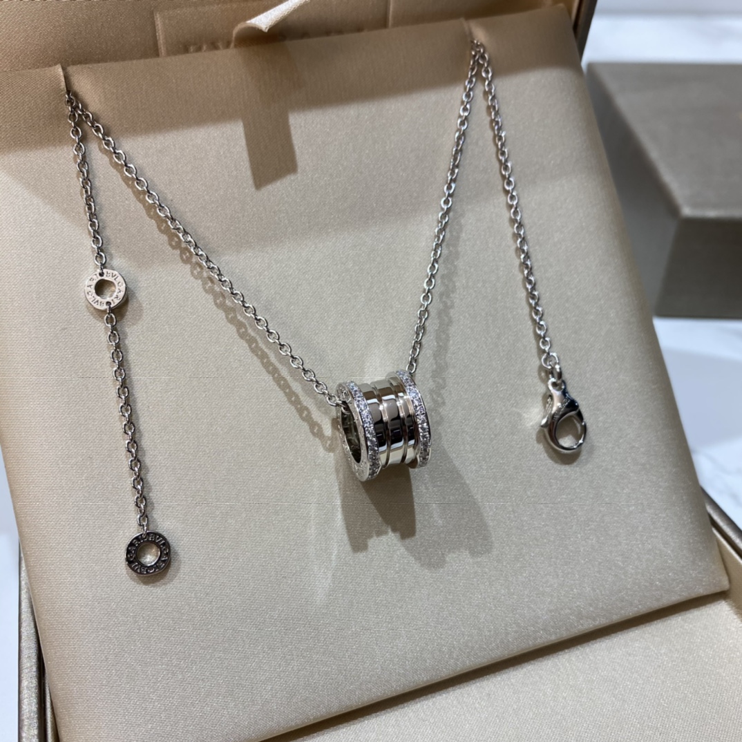 Bvlgari necklace