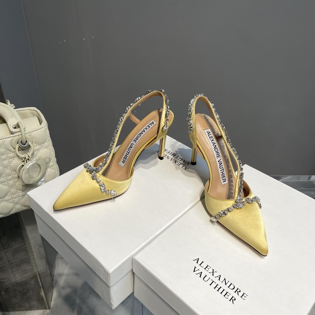 2021 Crystal Sole Water-Drive Shoes with Diamond Chain for Goddesses