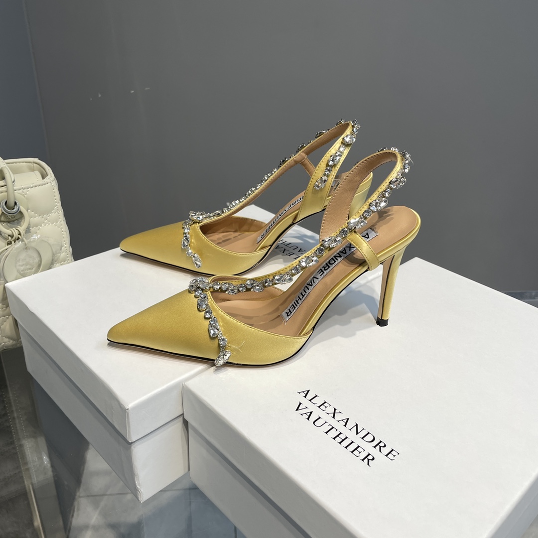 2021 Crystal Sole Water-Drive Shoes with Diamond Chain for Goddesses - 图片 4