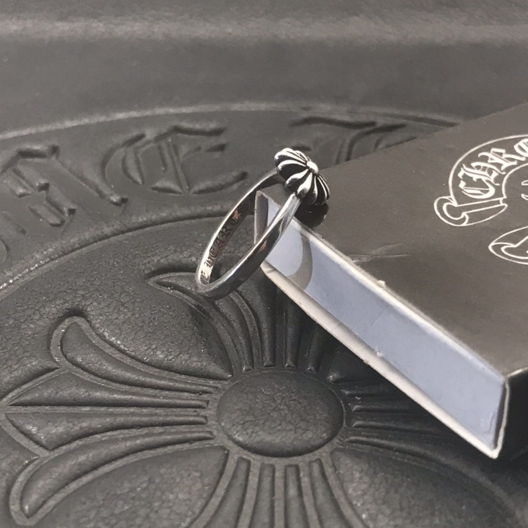 Chrome Hearts 高版本克罗心十字花小戒指，细节到位刻字清晰，男女均可佩戴，美码5至9可选