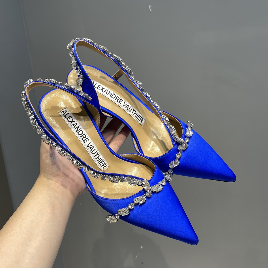2021 Crystal Sole Water-Drive Shoes: Elegant Goddess Collection with Italian Leather and Shiny Diamond Chain - 图片 5