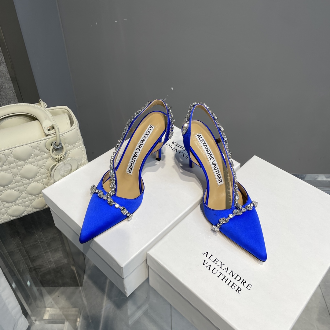 2021 Crystal Sole Water-Drive Shoes: Elegant Goddess Collection with Italian Leather and Shiny Diamond Chain
