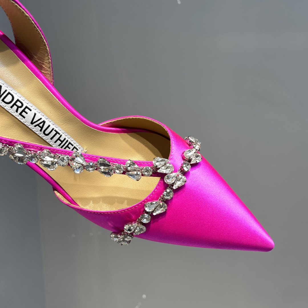 2021 Crystal Sole Water-Drive Shoes: Elegant Lady’s Must-Have with Diamond Chain. - 图片 8