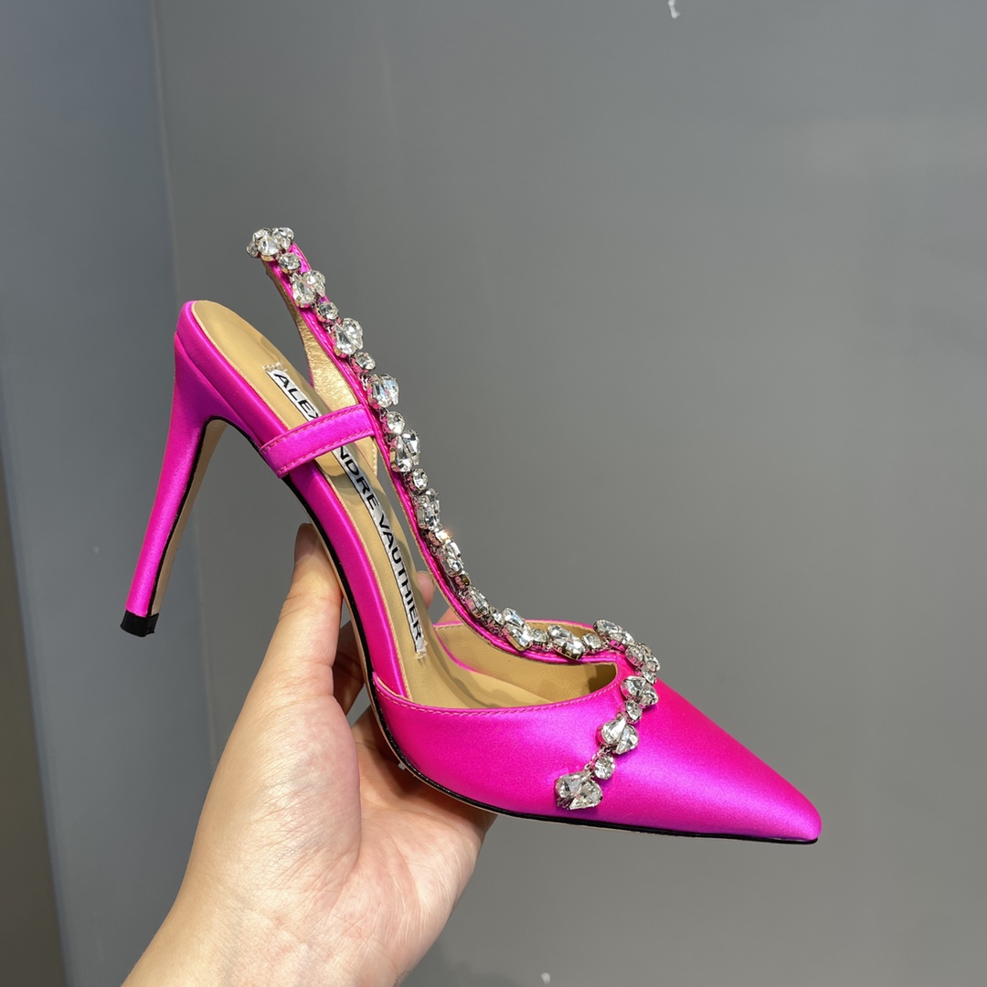 2021 Crystal Sole Water-Drive Shoes: Elegant Lady’s Must-Have with Diamond Chain. - 图片 6