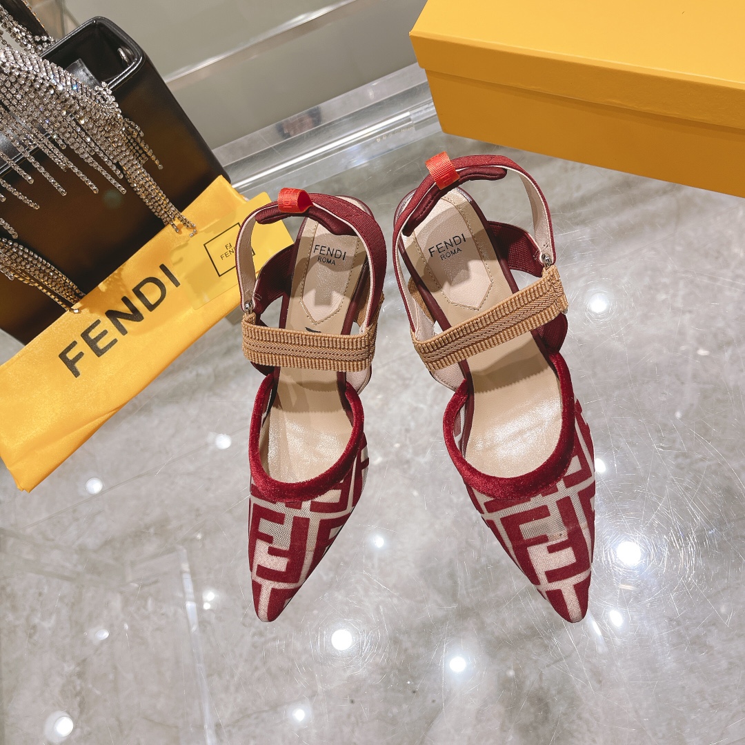 NO:409686,| Fen…Di Brand breathable and comfortable high heel sandals single shoes Factory batch Ordinary outsole Leather outsole Fen/Di 11 original production The exquisite upper uses original jacquard flock embroidered breathable mesh. It is paired with thickened insoles and hiking heel pads to increase the sense of sportiness!  The inner foot pad is thoughtful and uses soft imported sheepskin!  Comfortable and breathable on the feet. High-end brands. Super beautiful!  !  !  Fabric Original jacquard flocking embroidered breathable mesh imported sheepskin lining/sheepskin footrest Color; picture color 5 colors Heel height 8.5CM Size35-40 (41 custom made without return and exchange, payment first and then production), sandals, sandals, sheepskin, Leather soles19860909| 芬…迪 品牌透气舒适高跟凉鞋单鞋     厂批 普通大底  真皮大底 芬/迪11原版 制作 精致鞋面采用原版提花植绒绣花透气网 搭配加厚鞋垫和徒步后跟垫更增运动感！内里垫脚贴心采用柔软进口羊皮！上脚舒适透气.高端大牌.超美！！！ 面料 原版提花植绒绣花透气网面  进口羊皮里/羊皮垫脚 颜色；图片色 5色入 跟高8.5CM Size35-40（41定做不予退换,先付款后生产）,凉鞋,sandals,sheepskin,Leather soles,Women's Shoes