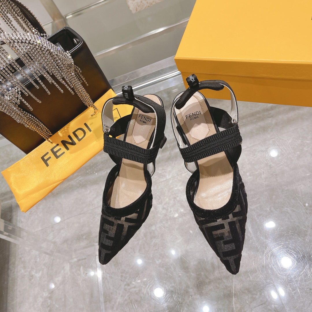 NO:166306,| Fen…Di Brand breathable and comfortable high heel sandals single shoes Factory batch Ordinary outsole Leather outsole Fen/Di 11 original production The exquisite upper uses original jacquard flock embroidered breathable mesh. It is paired with thickened insoles and hiking heel pads to increase the sense of sportiness!  The inner foot pad is thoughtful and uses soft imported sheepskin!  Comfortable and breathable on the feet. High-end brands. Super beautiful!  !  !  Fabric Original jacquard flocking embroidered breathable mesh imported sheepskin lining/sheepskin footrest Color; picture color 5 colors Heel height 8.5CM Size35-40 (41 custom made without return and exchange, payment first and then production), sandals, sandals, sheepskin, Leather soles19860909| 芬…迪 品牌透气舒适高跟凉鞋单鞋     厂批 普通大底  真皮大底 芬/迪11原版 制作 精致鞋面采用原版提花植绒绣花透气网 搭配加厚鞋垫和徒步后跟垫更增运动感！内里垫脚贴心采用柔软进口羊皮！上脚舒适透气.高端大牌.超美！！！ 面料 原版提花植绒绣花透气网面  进口羊皮里/羊皮垫脚 颜色；图片色 5色入 跟高8.5CM Size35-40（41定做不予退换,先付款后生产）,凉鞋,sandals,sheepskin,Leather soles,Women's Shoes