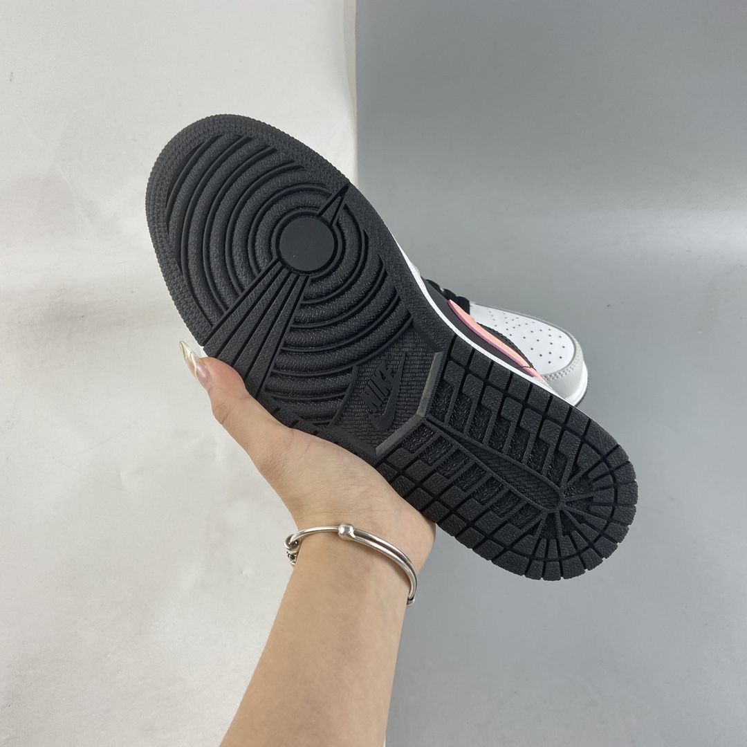 P240  Air Jordan 1 Low AJ1低帮时尚休闲板鞋 553558-062