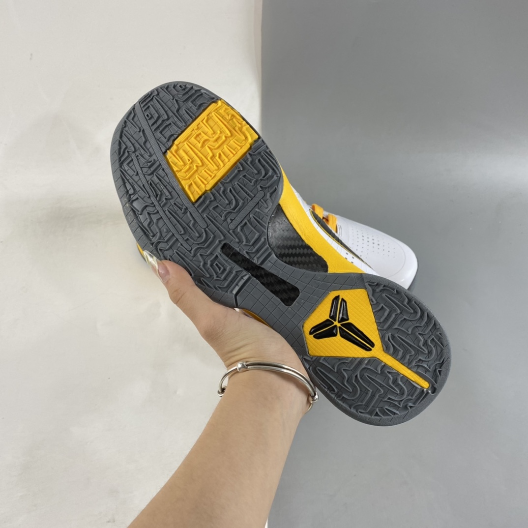 P240  Nike Kobe 5 Protro “Chaos”科比5篮球鞋 湖人主场配色 386430-104
