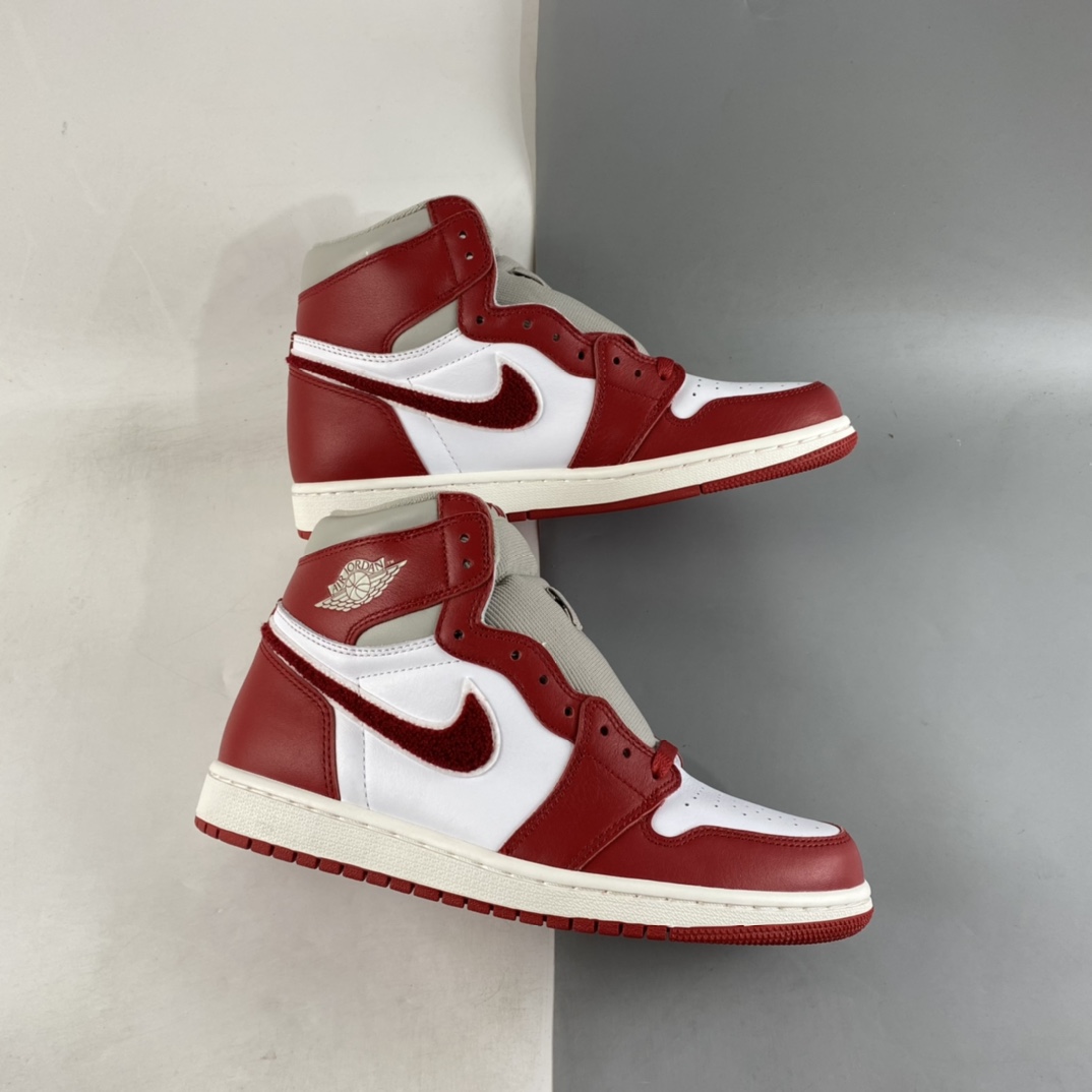 P420  Air Jordan 1 High OG WMNS “Chenille”乔丹1代高帮篮球鞋/白红 灯芯绒 DJ4891-061