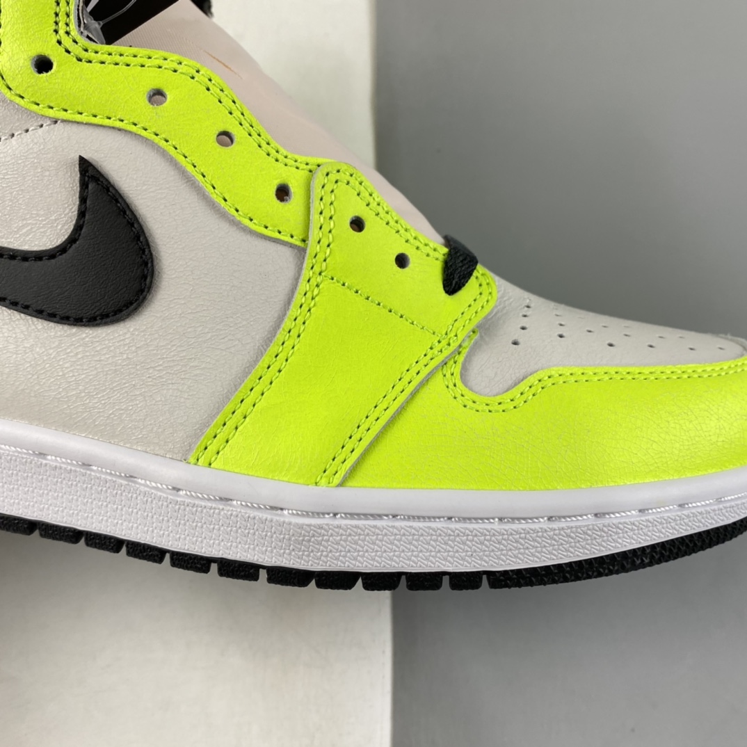 P420  Air Jordan 1 Hi OG “Visionaire”乔丹1代高帮篮球鞋/黑白 荧光绿 555088-702